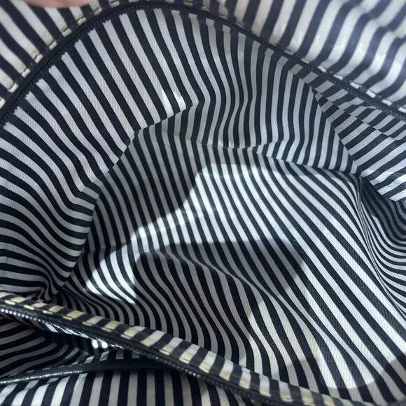 Kate Spade Cobble Hill Small Gina Satchel Black - Picture 9 of 11